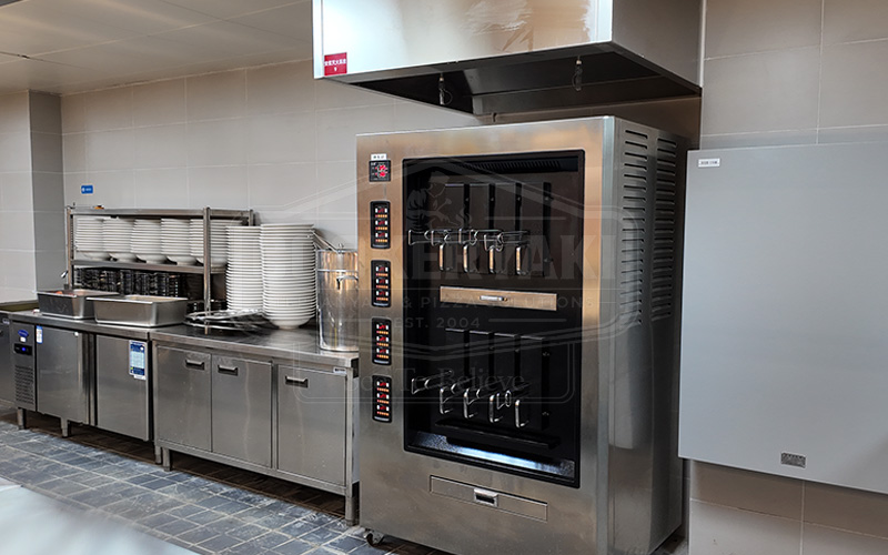 Grilled fish restaurant kitchen equipped with Cookeryaki ovens