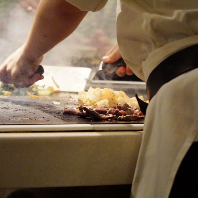 How to cooking teppanyaki at home?