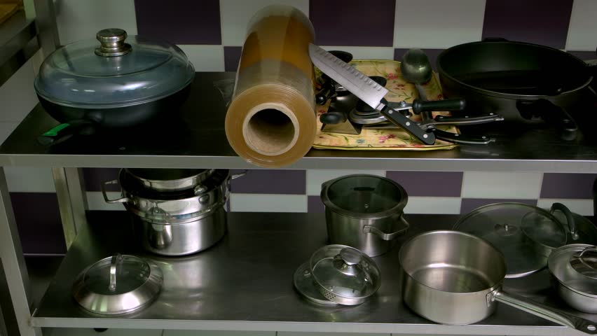 What should I pay attention to when using stainless steel kitchen utensils?
