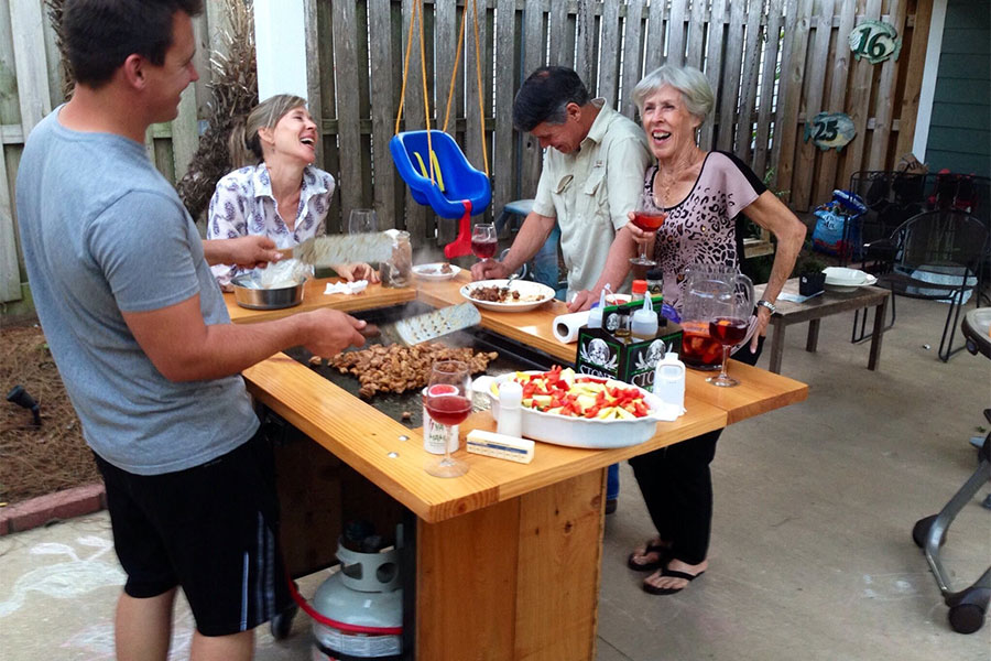 The best teppanyaki grill table for outdoor cooking