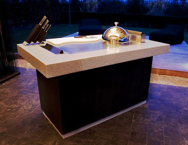 Precautions for Use Of Smokeless Teppanyaki Top Grill Table