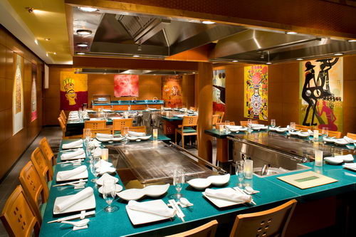 Teppanyaki Takes Center Stage: The Sizzling Dining Experience Gaining Popularity Worldwide