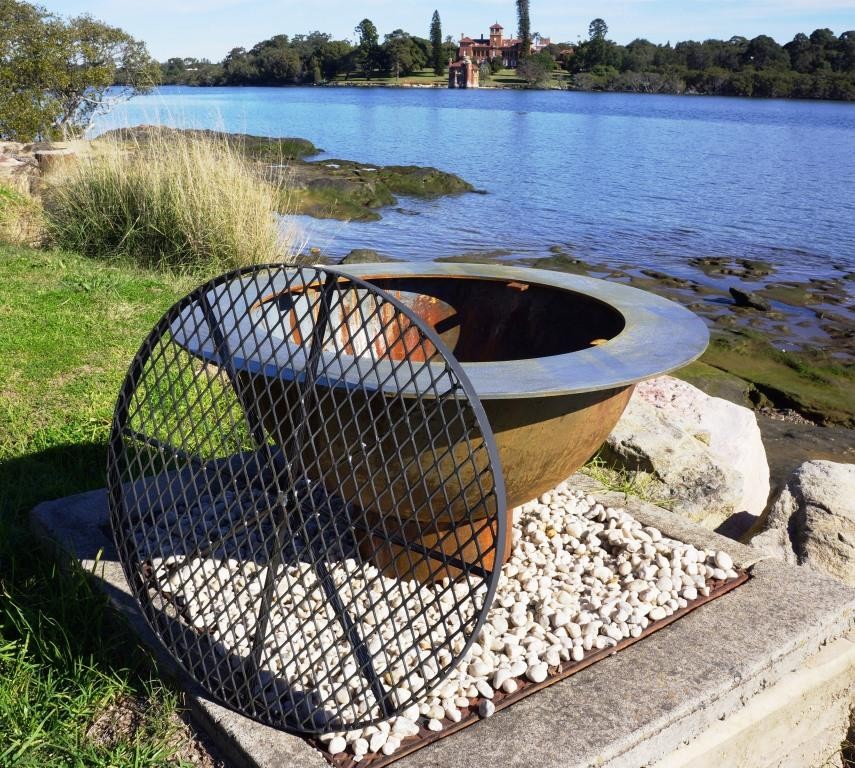 How To Use An Outdoor Teppanyaki Fire Pit?