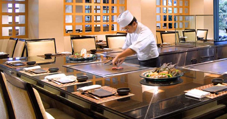 Teppanyaki Grill | What is authentic Japanese Teppanyaki?