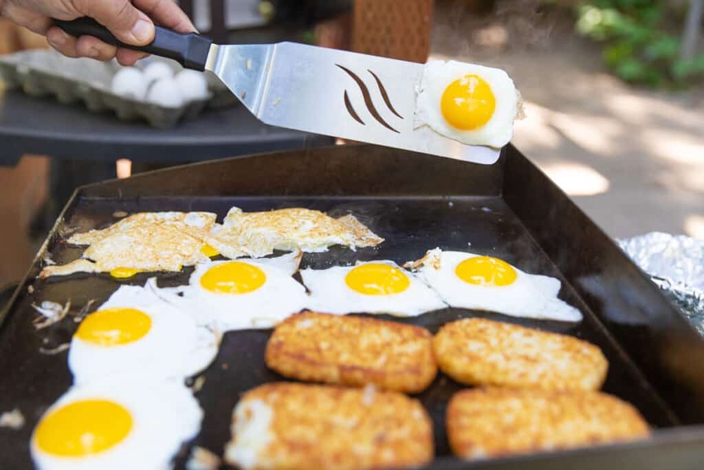 Advantages Of Flat Top Griddle Vs. a Standard Grill