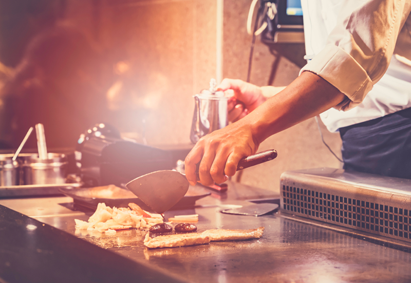 Teppanyaki Grill Table Cooking | What's the secret to good teppanyaki?