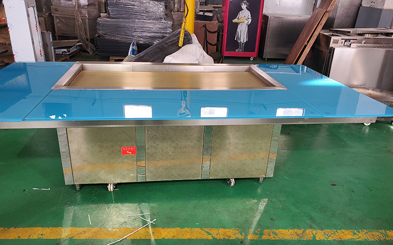 Elevate the Dining Experience with a Teppanyaki Table for Your Restaurant