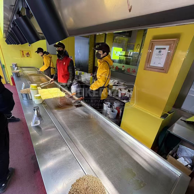 Food Halls & Open Kitchens