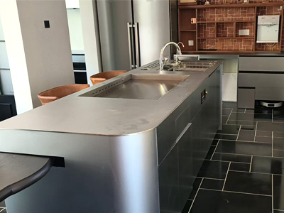 Villa & Home Kitchens