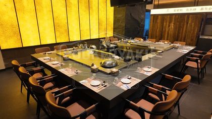 Custom Irregular Shape Teppanyaki Table 39